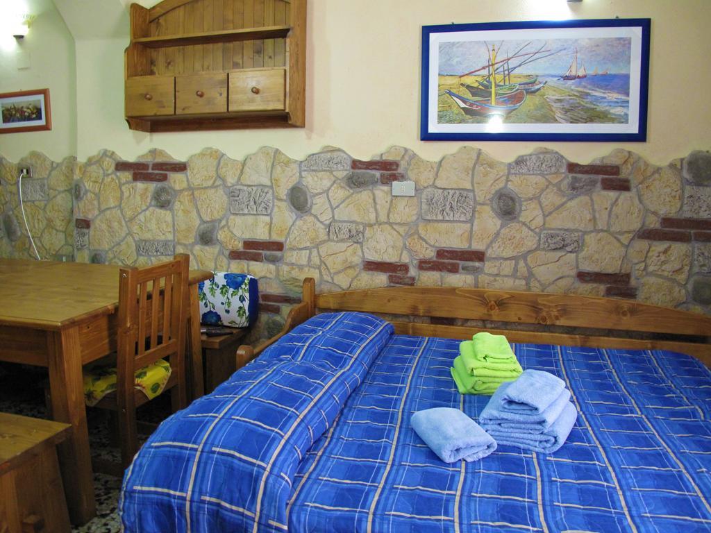 Diving Center Punta Stilo Apartment Phòng bức ảnh