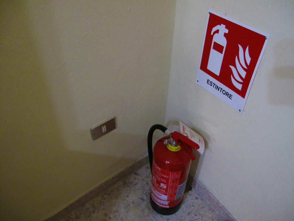 Diving Center Punta Stilo Apartment Phòng bức ảnh